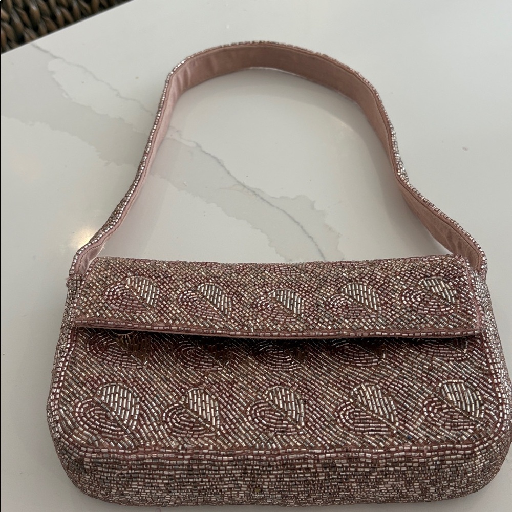 ANTHROPOLOGIE’s Fiona metallic Beaded bag hearts edition. iconic - Picture 2 of 8